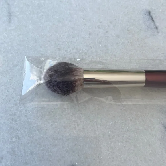 BK Beauty 110 Large Concealer Brush - Picture 3 of 6